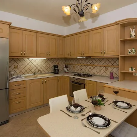 Nicoles Arillas Corfu *