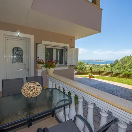 Nicoles Arillas Corfu Daire *